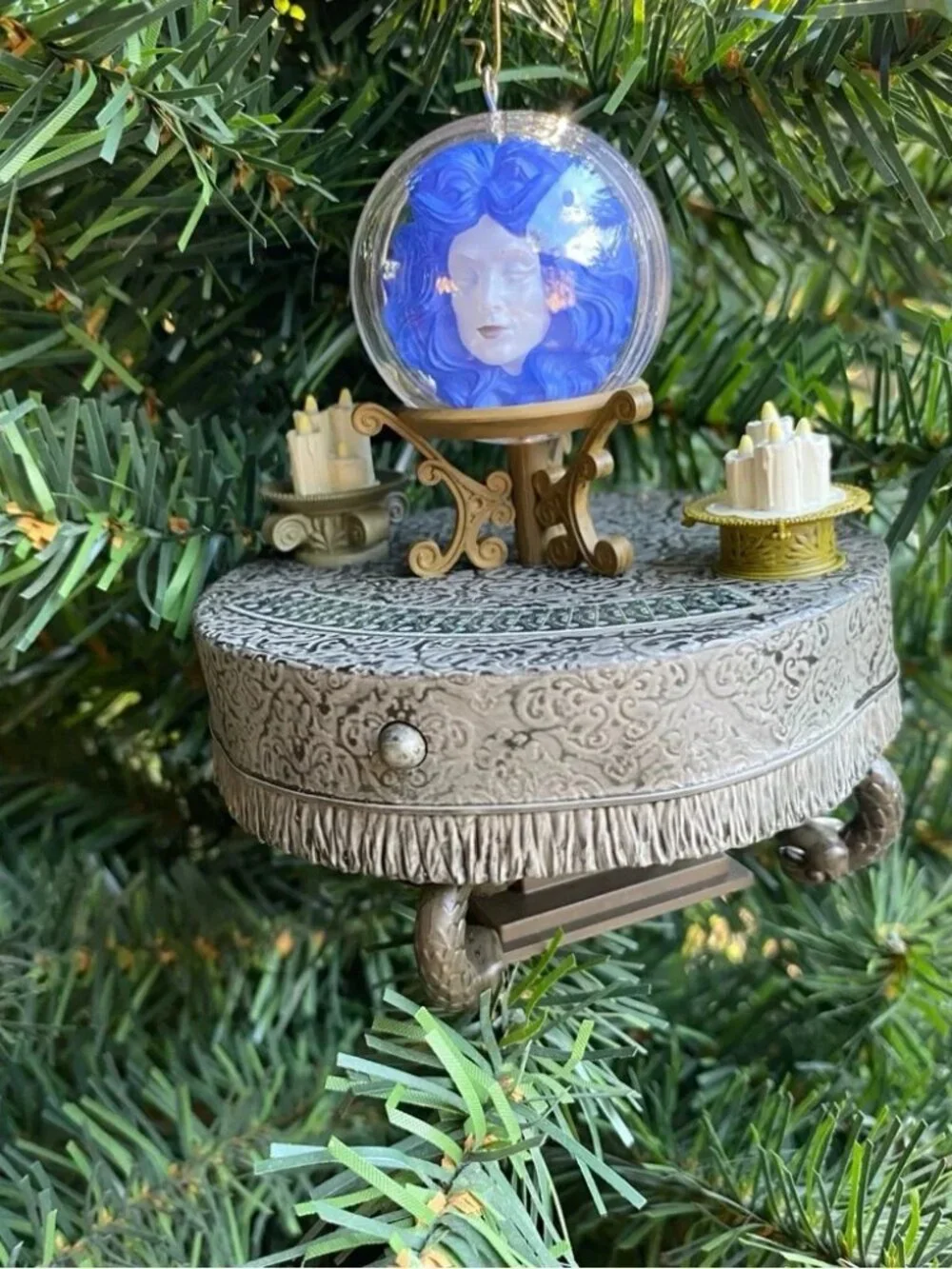 NWT Hallmark Disney Haunted Mansion Madame Leota ornament